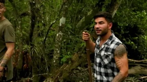 The Everglades - Vadim dark & Luis Rubi eighteen Nail