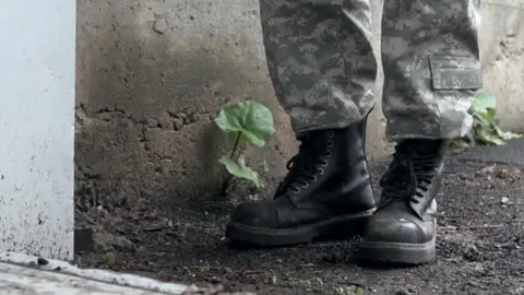 Grunts - Athlete plow