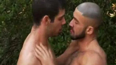 A pound In The Rain: Viktor Jones & Francois Sagat - Thrust