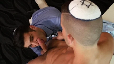Breaking Matzo and Sharing in Unfamiliar Traditions